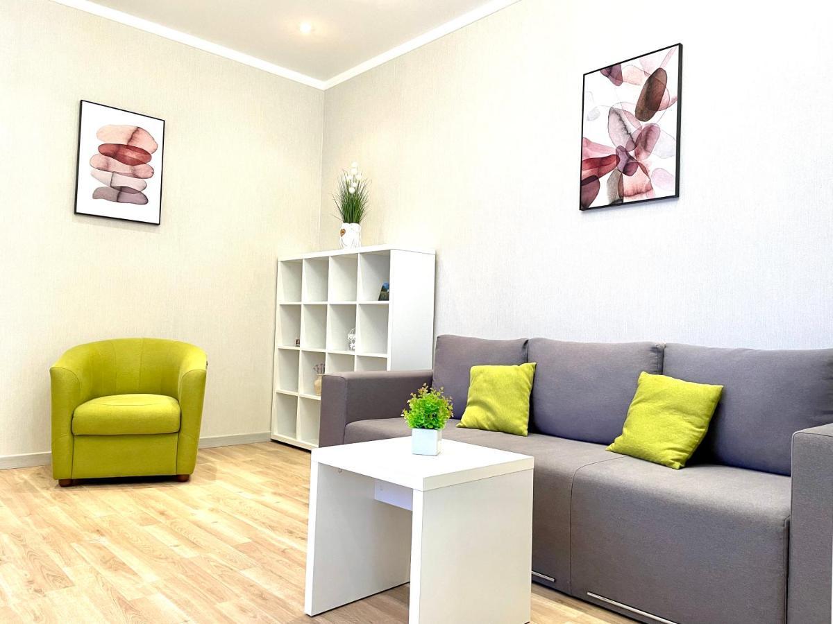 Navit Luxury Apartments With Breakfast Near The Railway Station, The City Center And The Park Kiev Eksteriør bilde